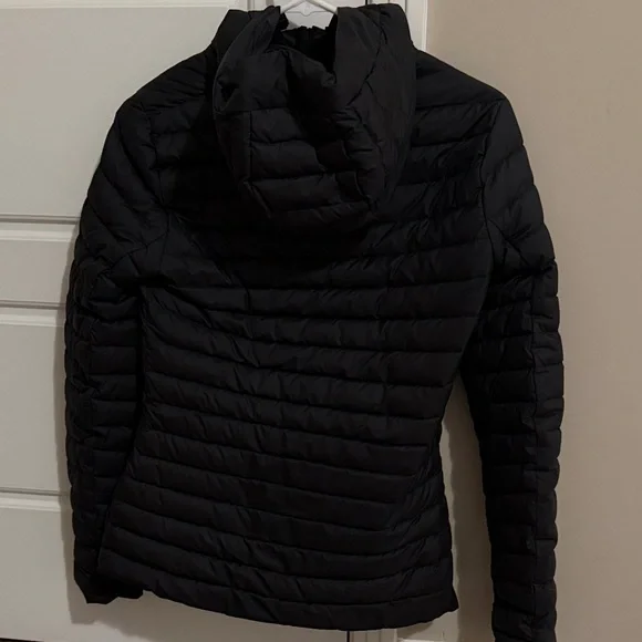 lululemon pack it down jacket - Picture 4 of 4